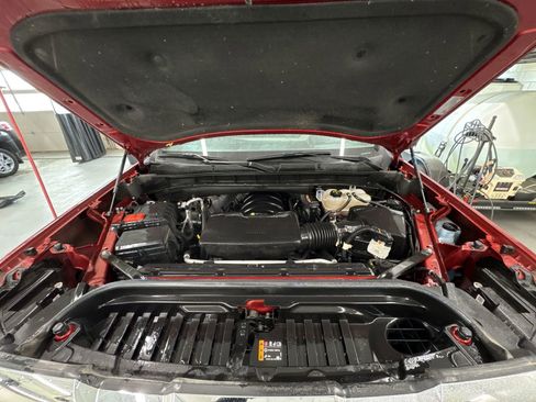 Used 2024 GMC Sierra 1500 SLT w/ SLT Premium Plus Package image 31