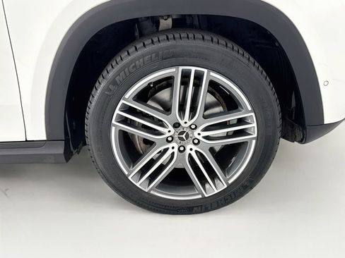 Used 2024 Mercedes-Benz GLS 450 4MATIC image 31
