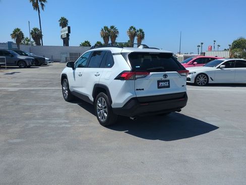 Used 2023 Toyota RAV4 XLE Premium FWD image 8