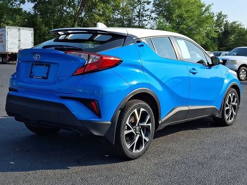 Used 2019 Toyota C-HR XLE FWD image 9
