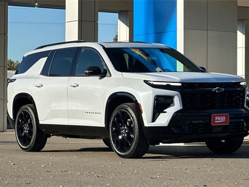 New 2026 Chevrolet Traverse RS image 2