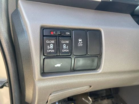 Used 2013 Honda Odyssey EX-L image 27