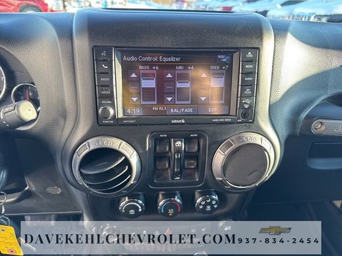 Used 2018 Jeep Wrangler Unlimited Sport image 12