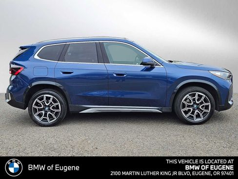 Used 2025 BMW X1 xDrive28i w/ Technology Package AWD/4WD image 3