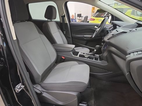 Used 2017 Ford Escape SE AWD/4WD image 8
