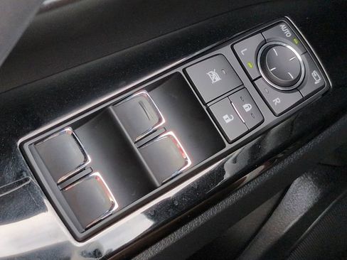 Used 2021 Lexus LX 570 4WD w/ Inspiration Series #2 image 25