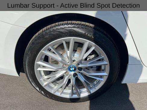 Used 2024 BMW 330e xDrive image 17