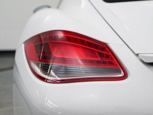 Used 2010 Porsche Cayman S image 8