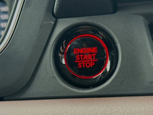 New 2025 Honda Pilot Elite image 24