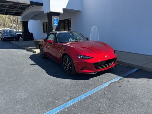 New 2026 MAZDA MX-5 Miata Grand Touring image 1