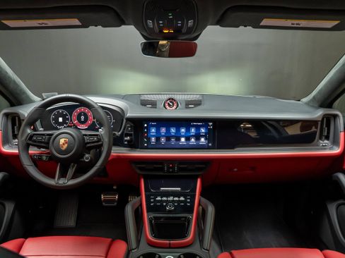 Certified 2026 Porsche Cayenne GTS AWD/4WD image 27
