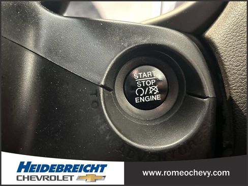 Used 2016 Jeep Renegade Latitude FWD image 29