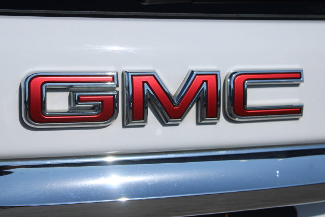 Used 2022 GMC Terrain SLT AWD/4WD image 7