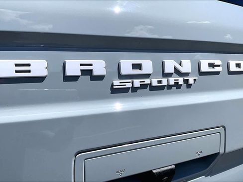Used 2023 Ford Bronco Sport Outer Banks AWD/4WD image 32