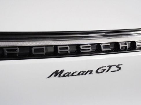 New 2026 Porsche Macan GTS image 22