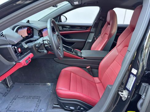 Used 2025 Porsche Panamera 4 E-Hybrid AWD/4WD image 17