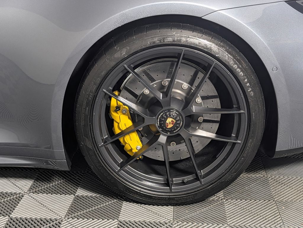Certified 2025 Porsche 911 Carrera 4 GTS AWD/4WD image 12