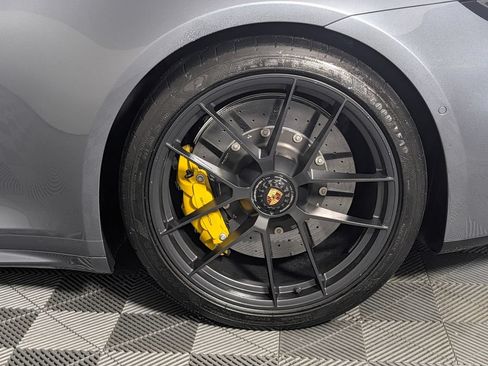 Certified 2025 Porsche 911 Carrera 4 GTS AWD/4WD image 12