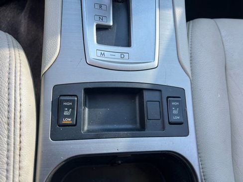 Used 2011 Subaru Outback 2.5i Premium w/ All-Weather Pkg image 20