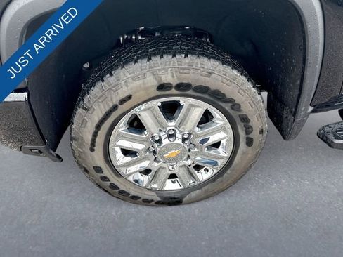 Used 2024 Chevrolet Silverado 2500 High Country w/ High Country Premium Package image 10