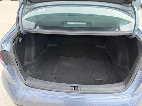 Used 2022 Toyota Corolla LE image 19