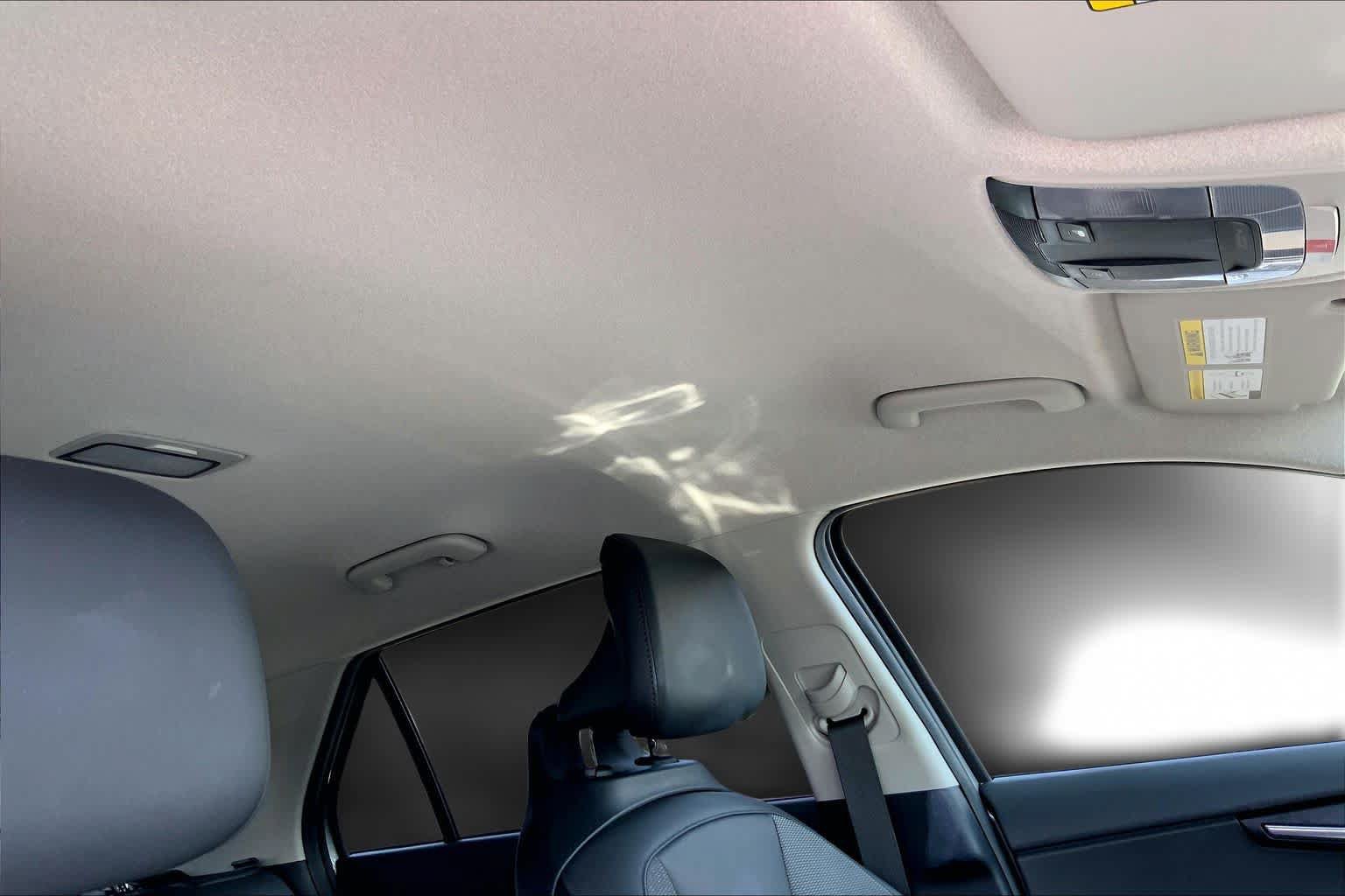 Used 2023 Kia Niro EX FWD image 30
