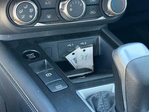 Certified 2025 Nissan Kicks SV image 25