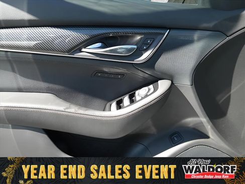 Used 2025 Cadillac CT5 Sport w/ Technology Package image 11