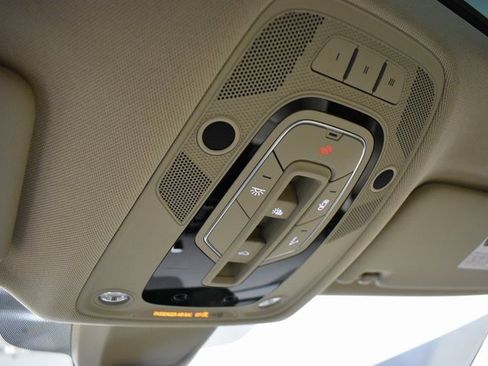 Used 2018 Audi Q5 Prestige w/ Prestige Package image 26