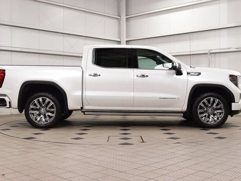 Used 2024 GMC Sierra 1500 Denali w/ Denali Reserve Package AWD/4WD image 9