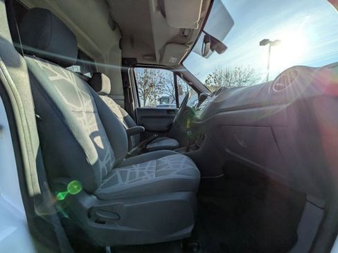 Used 2013 Ford Transit Connect XLT image 19