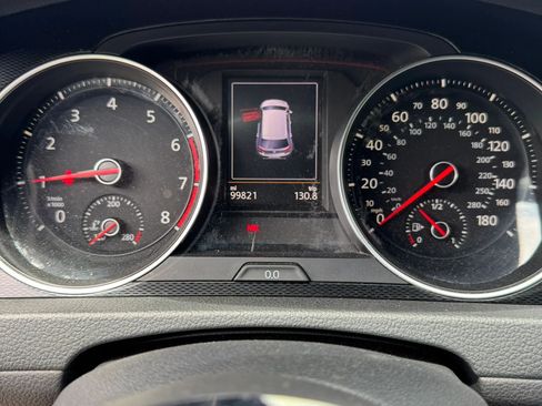 Used 2016 Volkswagen GTI SE FWD image 16