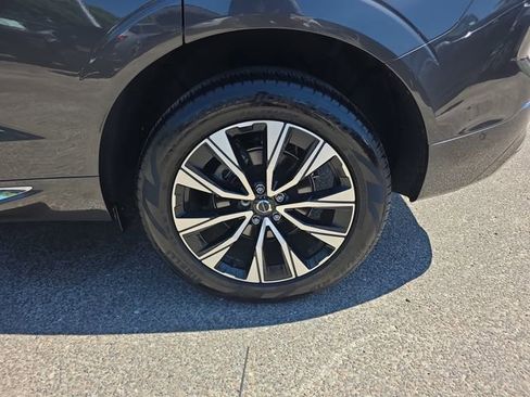 Used 2023 Volvo XC60 B5 Plus w/ Protection Package Premier FWD image 17