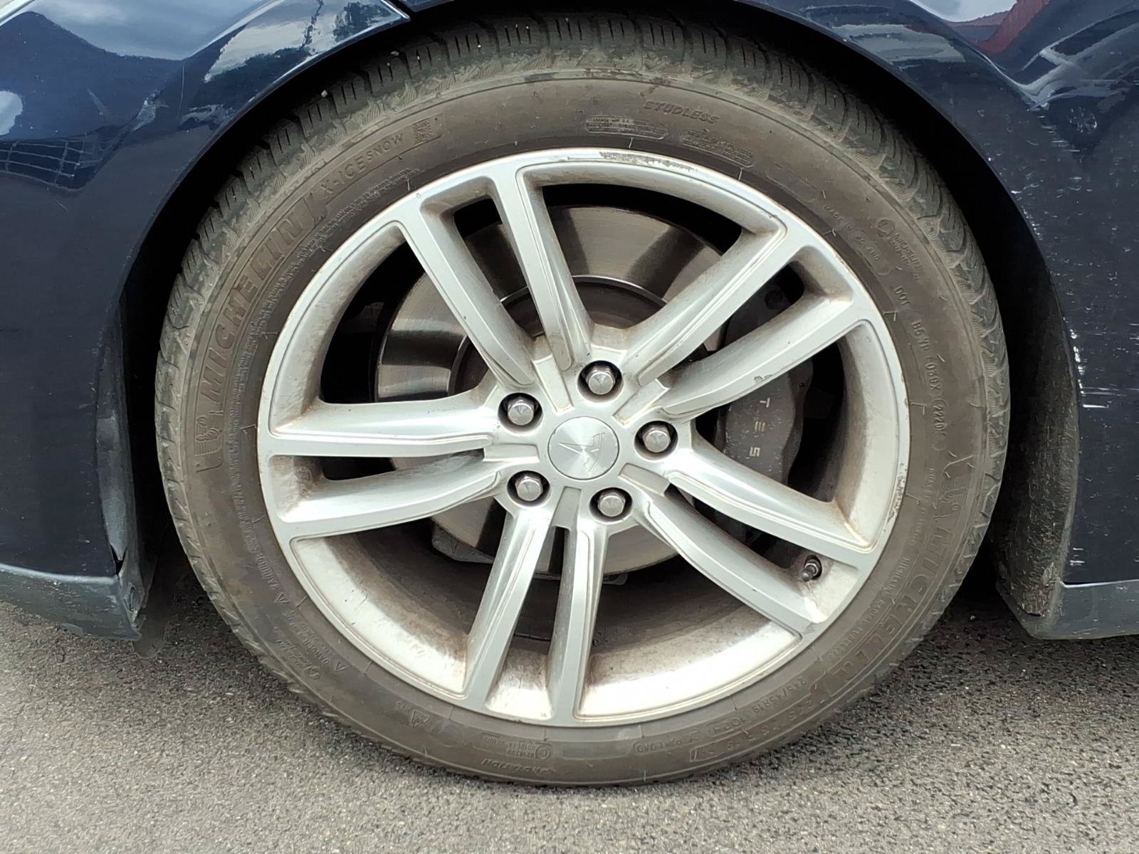 Used 2014 Tesla Model S 60 RWD image 9