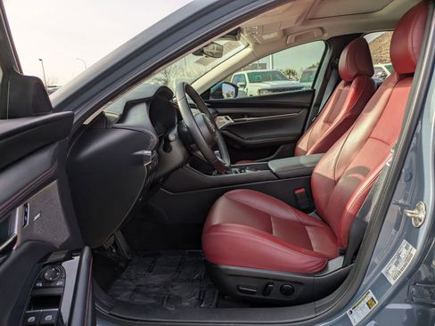 Used 2023 MAZDA MAZDA3 s image 15