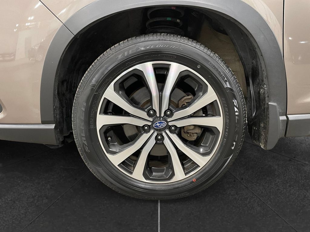 Used 2024 Subaru Forester Limited AWD/4WD image 14
