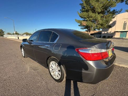 Used 2015 Honda Accord EX image 2