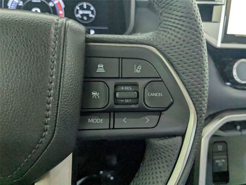 Certified 2026 Toyota Tundra Limited AWD/4WD image 17
