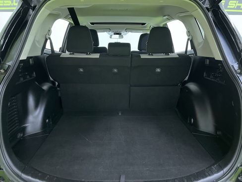 Used 2018 Toyota RAV4 XLE AWD/4WD image 28