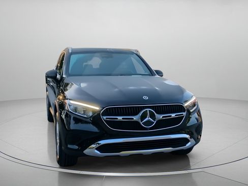 Used 2025 Mercedes-Benz GLC 300 image 5