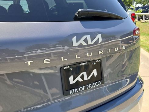 Certified 2024 Kia Telluride S FWD image 11