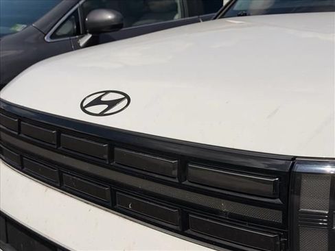 Used 2024 Hyundai Santa Fe Limited AWD/4WD image 22