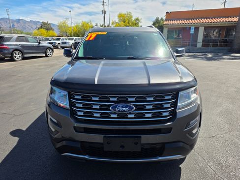 Used 2017 Ford Explorer XLT w/ Equipment Group 202A image 8