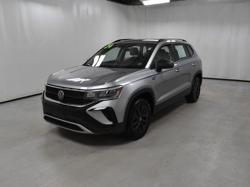 Used 2024 Volkswagen Taos S image 2