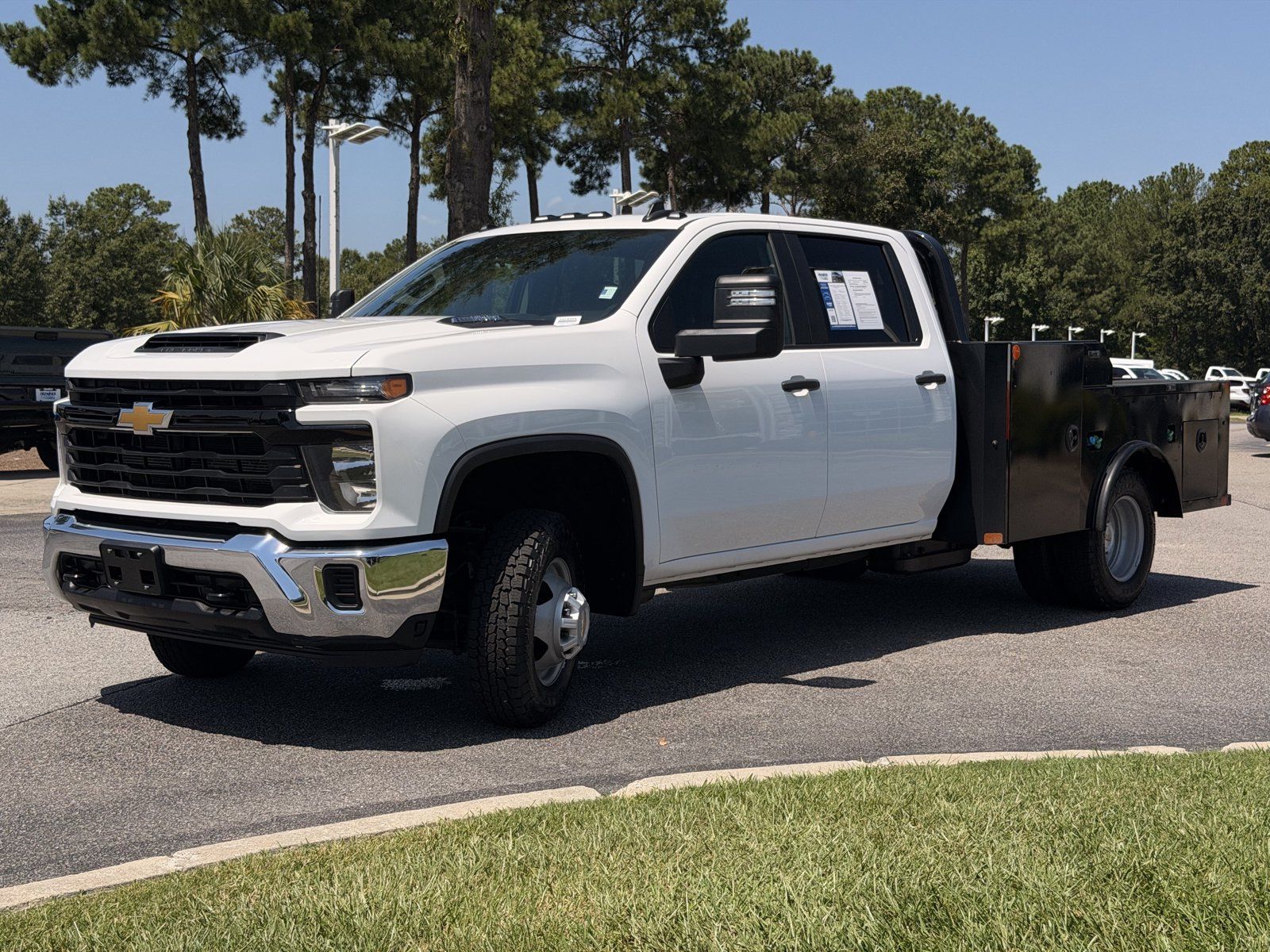 Used 2025 Chevrolet Silverado 3500 W/T w/ WT Convenience Package AWD/4WD image 7