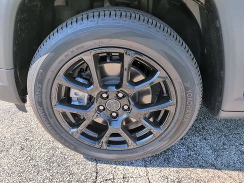 New 2026 Jeep Compass Latitude w/ Sun and Sound Group AWD/4WD image 14