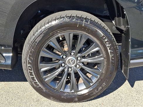 Used 2023 Lexus GX 460 Luxury w/ Sport Design Package AWD/4WD image 7