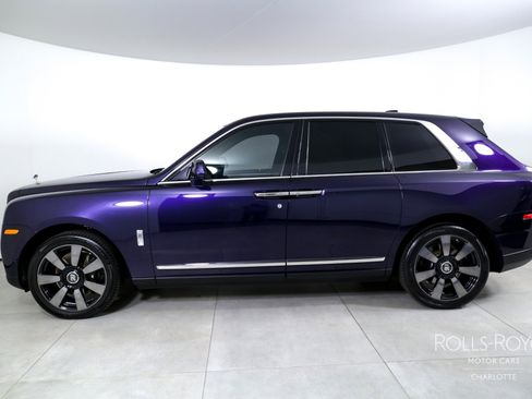 Used 2023 Rolls-Royce Cullinan image 3