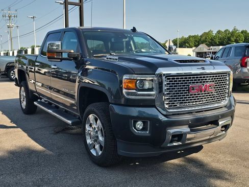 Certified 2017 GMC Sierra 2500 Denali w/ Duramax Plus Package AWD/4WD image 1