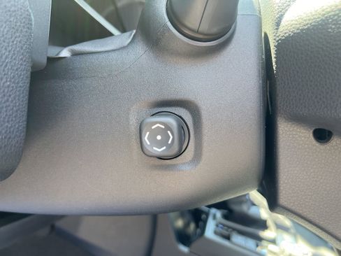 Used 2025 Toyota 4Runner TRD Off-Road Premium w/ Tow Technology Package image 35